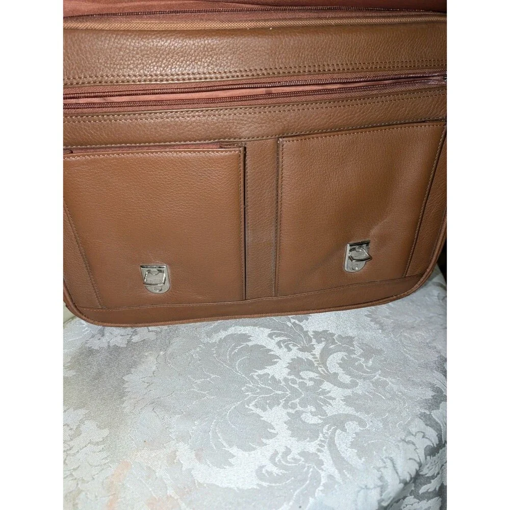 Wilson Leather Brown Messenger/Laptop Bag Buckle Zip Top Handle Outer Pockets